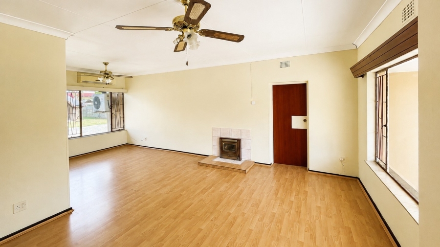 3 Bedroom Property for Sale in La Hoff North West